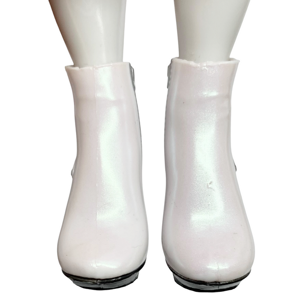 Rainbow Shadow High Heather Grayson Doll Outfit Replacement White & Black Shoes