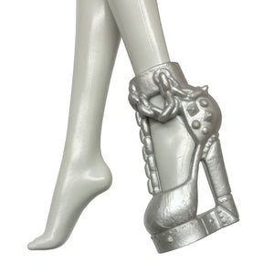 Monster High Spectra Vondergeist Picture Day Doll Replacement Left Silver Shoe