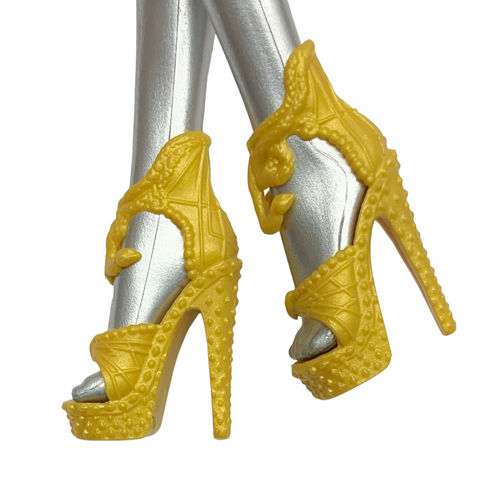 Monster High Scream & Sugar Cleo De Nile Doll Replacement Gold Shoes