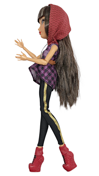 Ever After High Cerise Hood Tri-Castle-On Tricastleon Edition Doll With Outfit