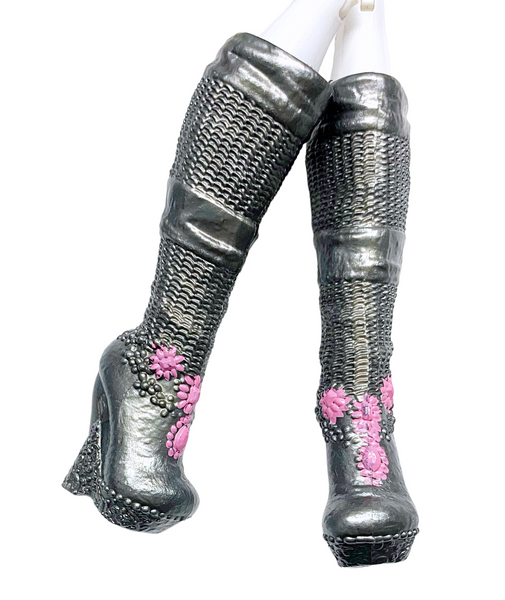 Ever After High Dragon Games Darling Charming Doll Replacement Tall Silver Boots