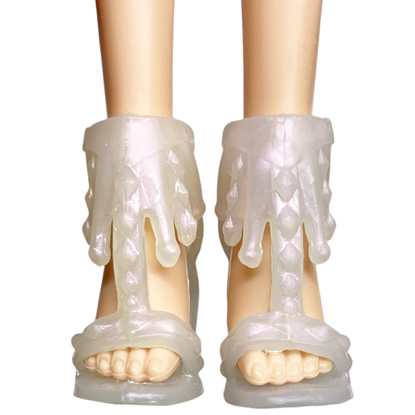 Hasbro Disney's Frozen 2 Talking Elsa Doll Replacement Pearl White Ice Shoes