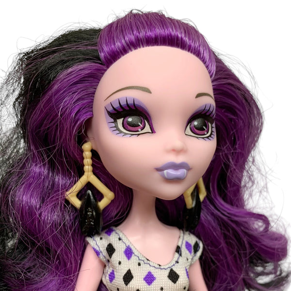 Monster High Ghouls Getaway Elissabat Doll With Headpiece & Outfit