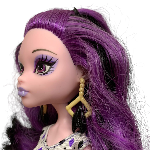 Monster High Ghouls Getaway Elissabat Doll With Headpiece & Outfit