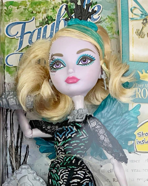 Ever After High Faybelle Thorn Daughter Of The Dark Fairy Doll (CDH56)