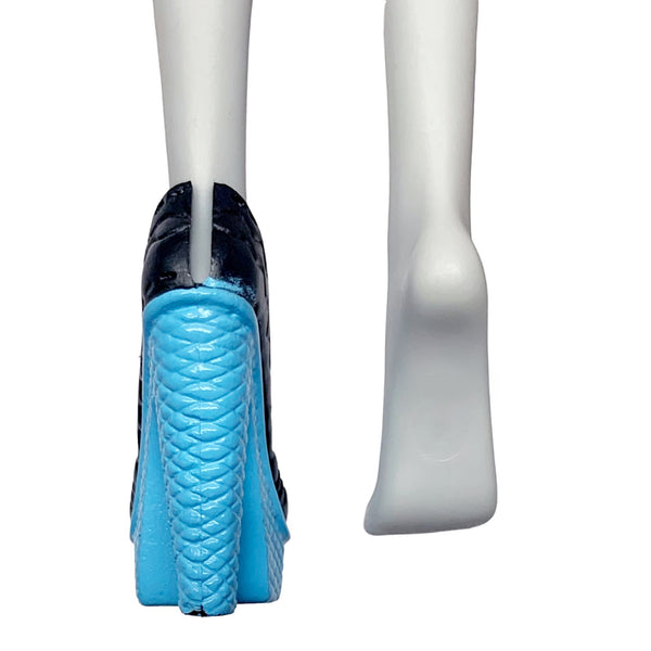 Monster High Ghoulia Doll Deluxe Fashion Pack Outfit Replacement Left Black & Blue Shoe