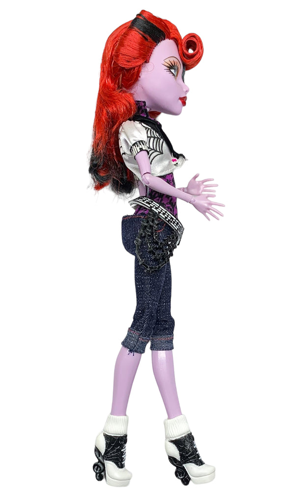 Monster High First Wave - Operetta Signature Doll.