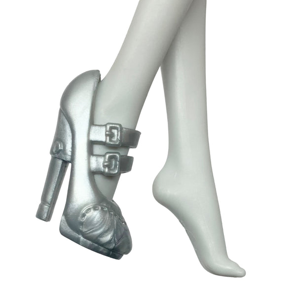 Monster High Frankie Stein Doll Complete Look Fashion Pack Outfit Replacement Right Silver Shoe