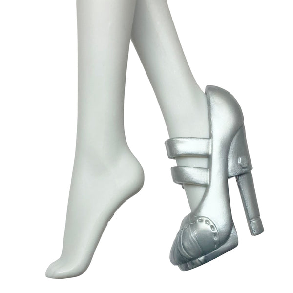 Monster High Frankie Stein Doll Complete Look Fashion Pack Outfit Replacement Right Silver Shoe