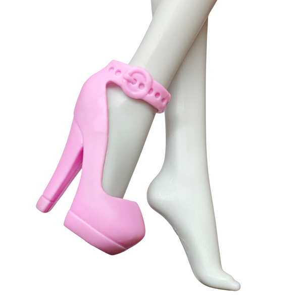 Monster High Scarah Screams Student Disembody Council Doll Replacement Right Pink Shoe