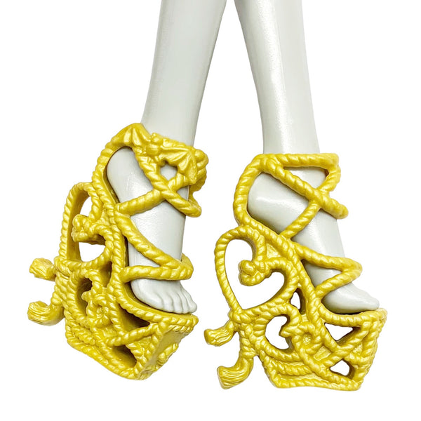 Monster High Shriekwrecked Draculaura Doll Replacement Gold Shoes