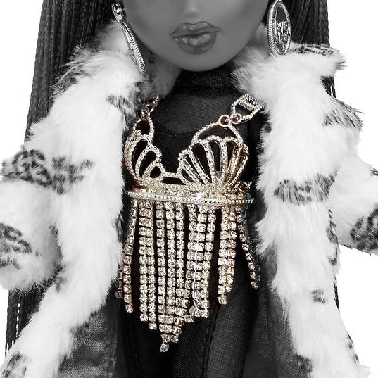 Bratz x GCDS Special Edition Designer Sasha Doll Replacement Gold Hear –  The Serendipity Doll Boutique
