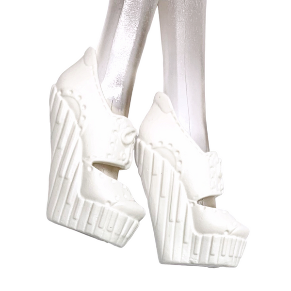 Monster High Dance Class Operetta Doll Replacement Solid White Shoes