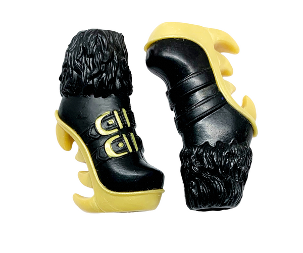 Monster High Sweet 1600 Clawdeen Wolf Doll Replacement Black & Gold Shoes