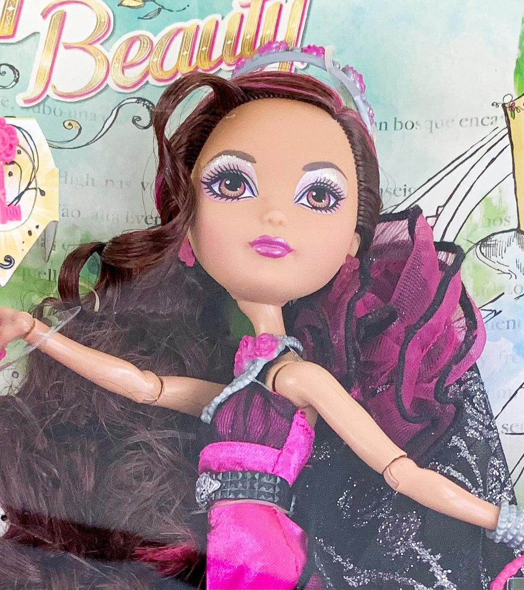 Poupée Ever After High Clan des Royals Briar Beauty Poupée Ever After High Clan des Royals Briar Beauty