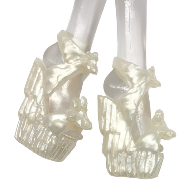 Monster High Scaris City Of Frights Abbey Bominable Doll Replacement Pearl White Shoes