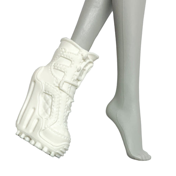 Monster High 1st Wave Original Abbey Bominable Doll Replacement Left Shoe White Boot