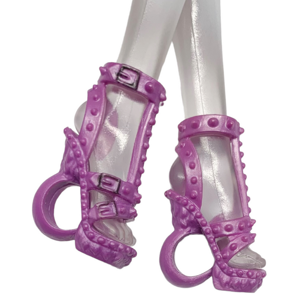 Monster High Dance The Fright Away Clawdeen Wolf Doll Replacement Purple Shoes