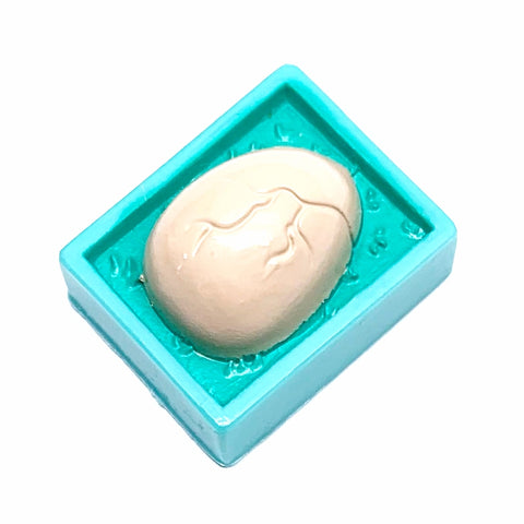 Monster High Mad Science Lagoona Blue Doll Size Replacement Egg In Tray Part