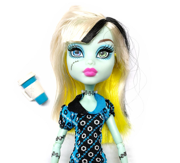 Monster High Coffin Bean Frankie Stein Doll With Outfit