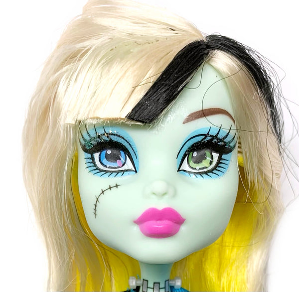 Monster High Coffin Bean Frankie Stein Doll With Outfit