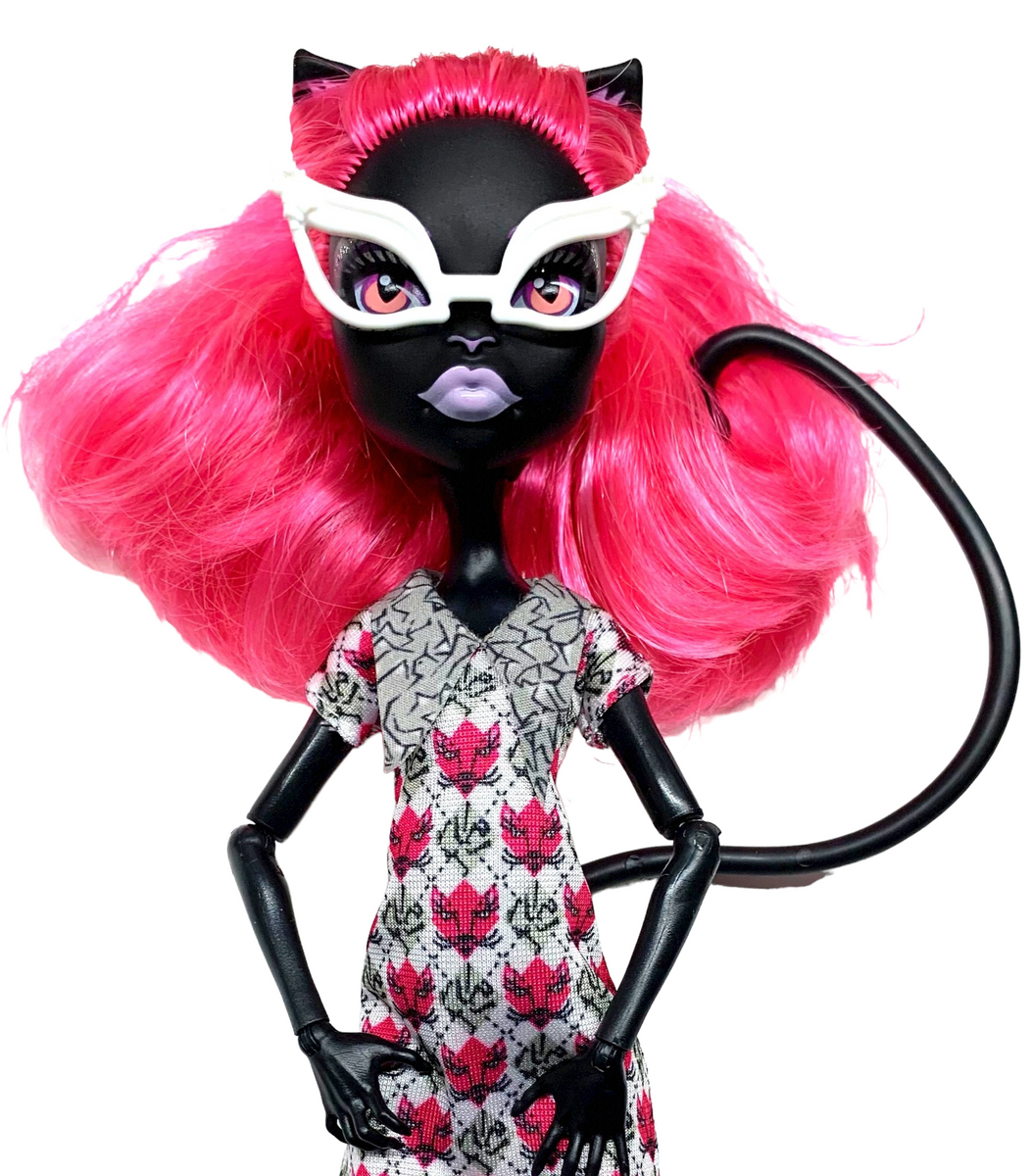 Monster High Geek Shriek Catty Noir Black Cat Doll With Tail