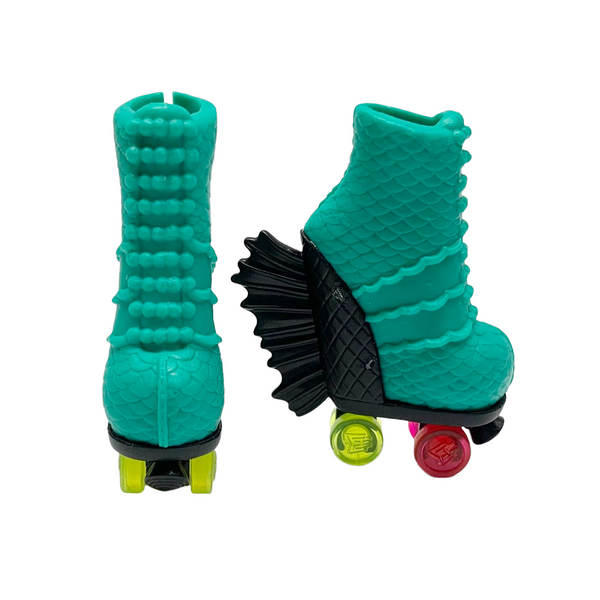 Monster High Roller Maze Lagoona Blue Doll Replacement Green Skates Shoes