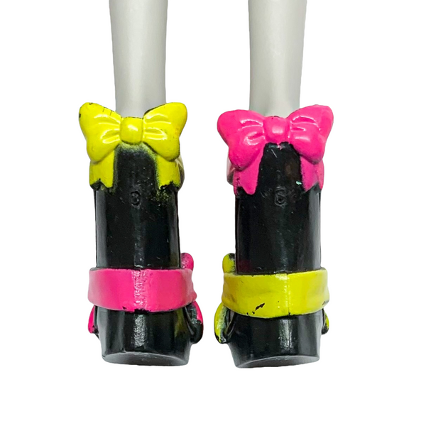 Monster High Gloom Beach Draculaura Doll Replacement Pink & Yellow Bow Shoes