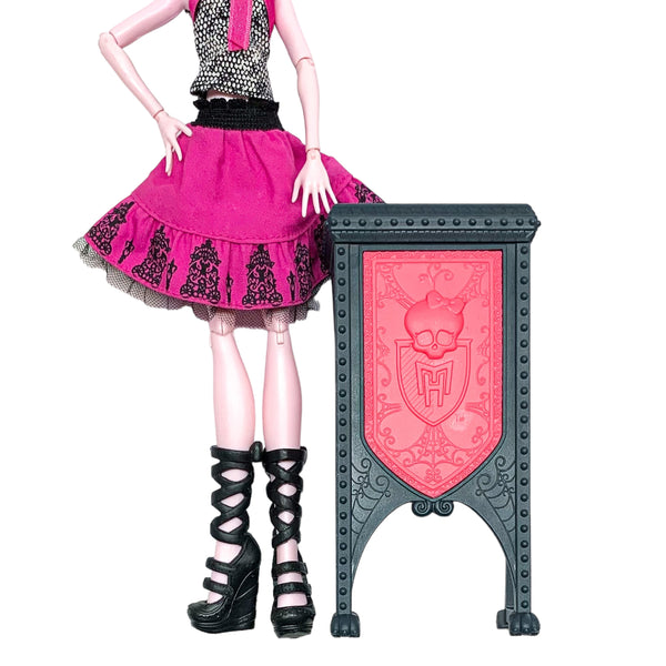 Monster High Deadluxe High School Playset Replacement Podium Console Table Part