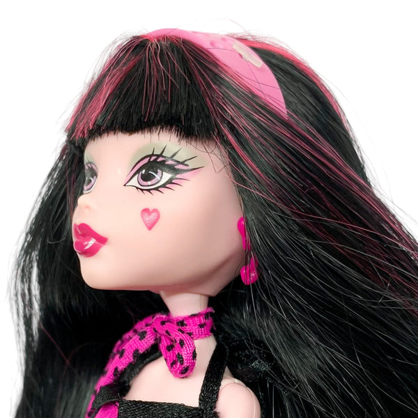 Monster High® Die-Ner™ Playset Draculaura® Doll With Original Outfit