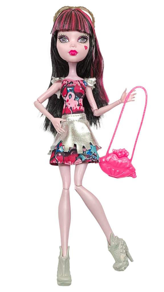 Monster High Draculaura Boo York Edition Doll With Dress Outfit – The ...