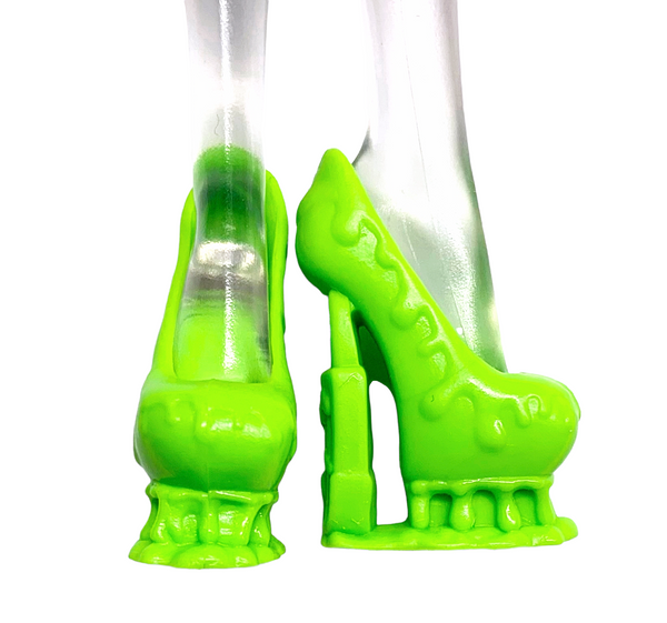 Monster High Ice Scream Ghouls Clawdeen Wolf Doll Replacement Green Shoes