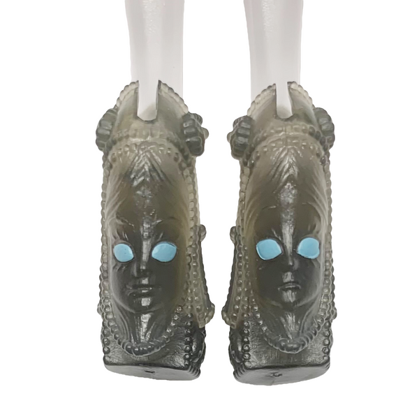 Monster High Haunted Kiyomi Haunterly Doll Replacement Gray Shoes