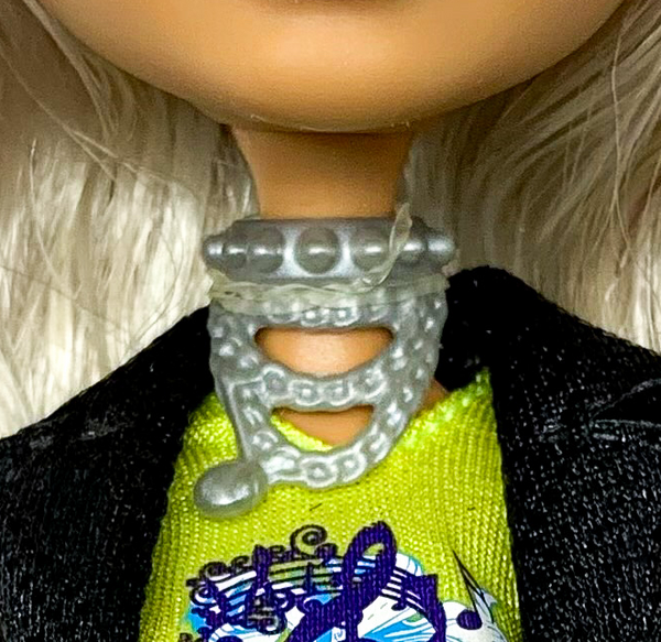 Ever After High Melody Piper Doll Replacement Silver Music Note Style Necklace