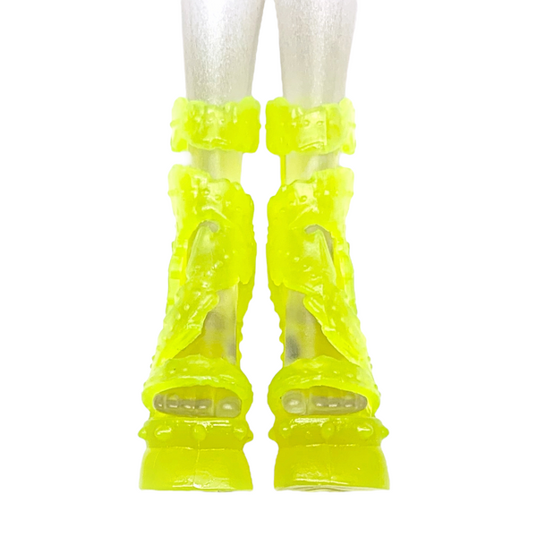 Monster High Electrified Ghouls Silvi Timerwolf Doll Replacement Yellow Shoes